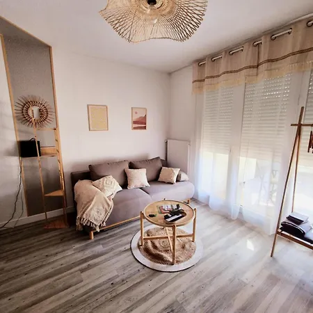 Cosy Avec Jardin A Proximite De La アパート *